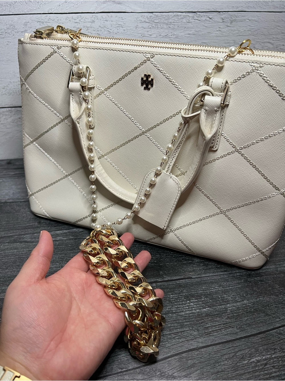 Tory Burch Cream Quilted Leather Satchel with Pearl & Gold Chain Strap - Picture 6 of 10